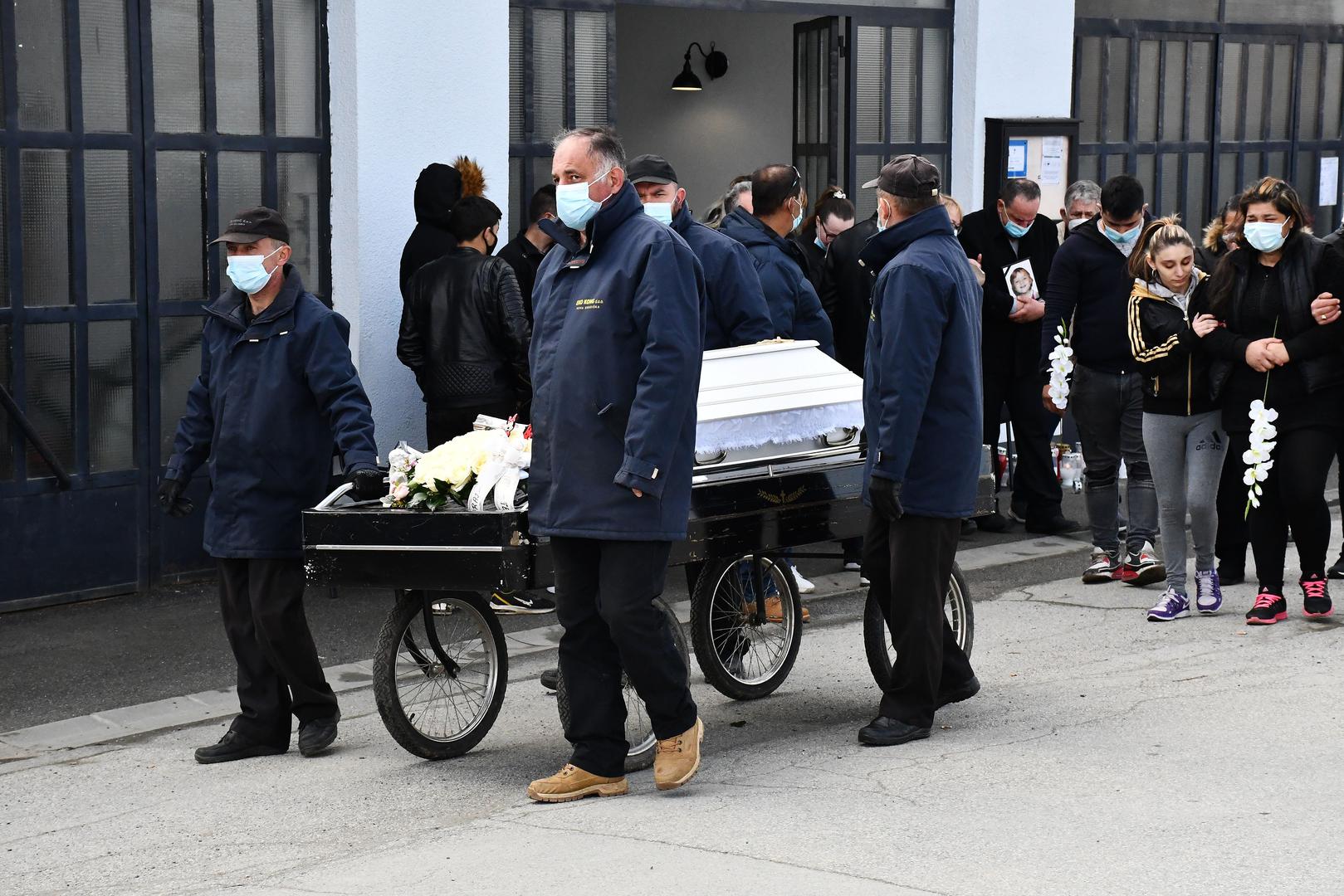 08.04.2021., Nova Gradiska - Pogreb 2.5-godisnje djevojcice Nikoll na gradskom groblju u Novoj Gradiski. Photo: Ivica Galovic/PIXSELL