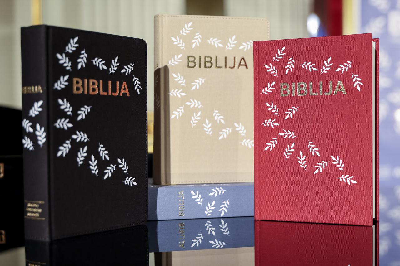 Zagreb: U HNK je održana promocija novog hrvatskog prijevoda Biblije