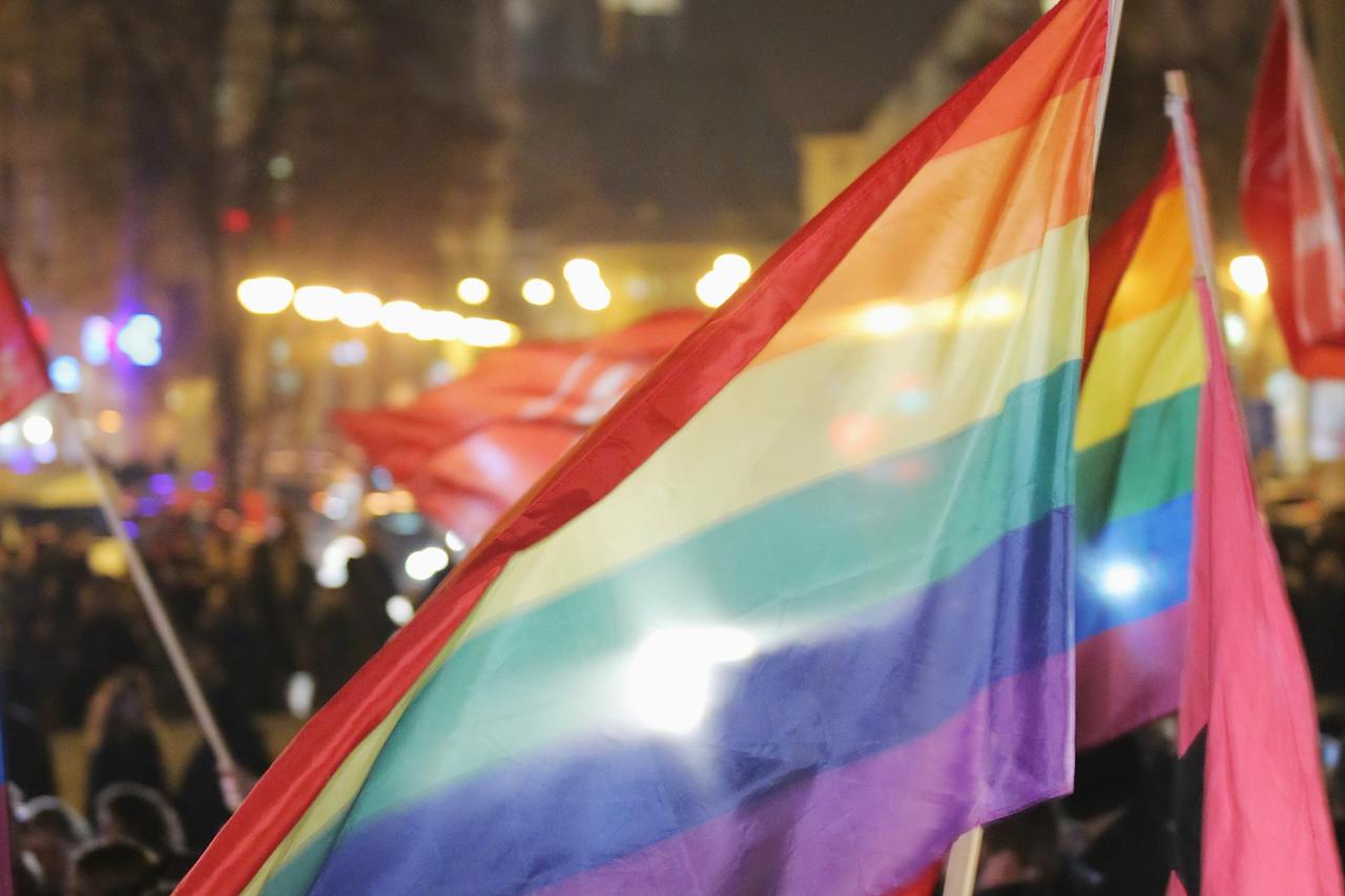 13.02.2017., Zagreb - Prosvjed pod nazivom Ljubav jest i ostaje jaca od mrznje, organiziran na Trgu zrtava fasizma u organizaciji Zagreb Pridea, zbog napada na klub Super Super u kojem je bacen suzavac na LGBT zabavu privukao je oko tisucu ljudi.  Photo: 