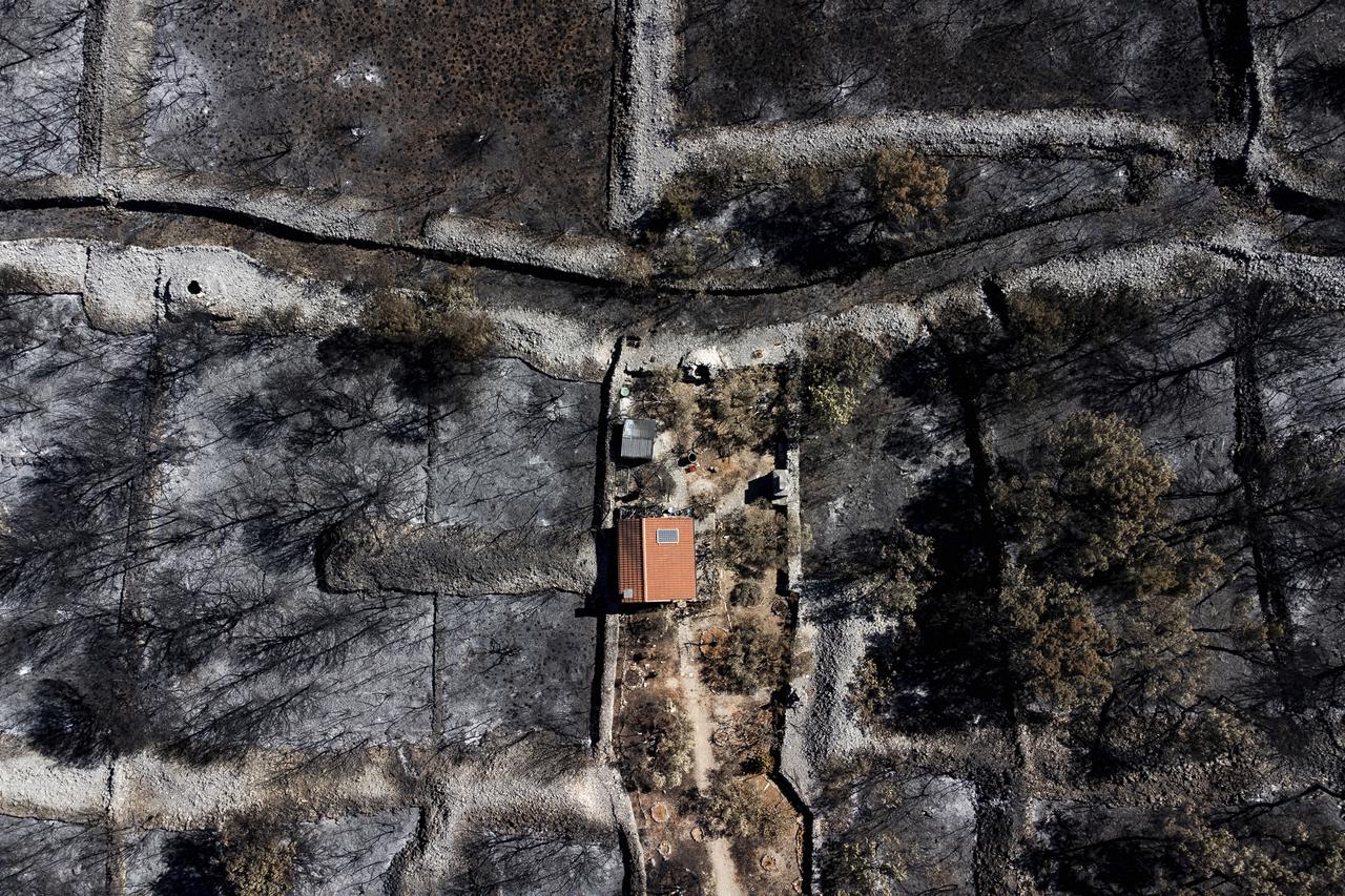 Opožareno područje Rasline i Zatona snimljeno iz zraka