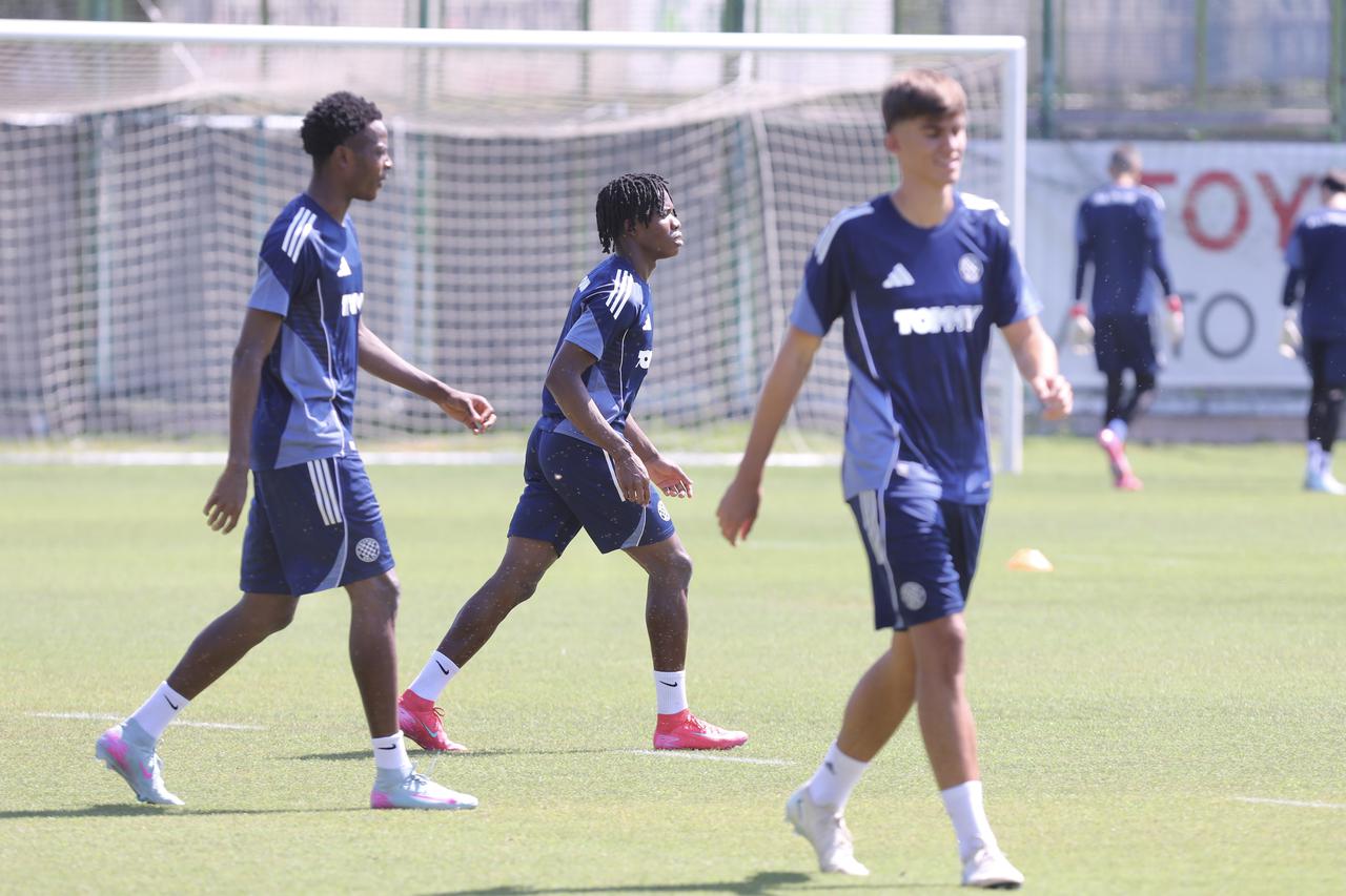 Split: Prozivka i prvi trening Hajduka pod vodstvom Gonzala Garcije