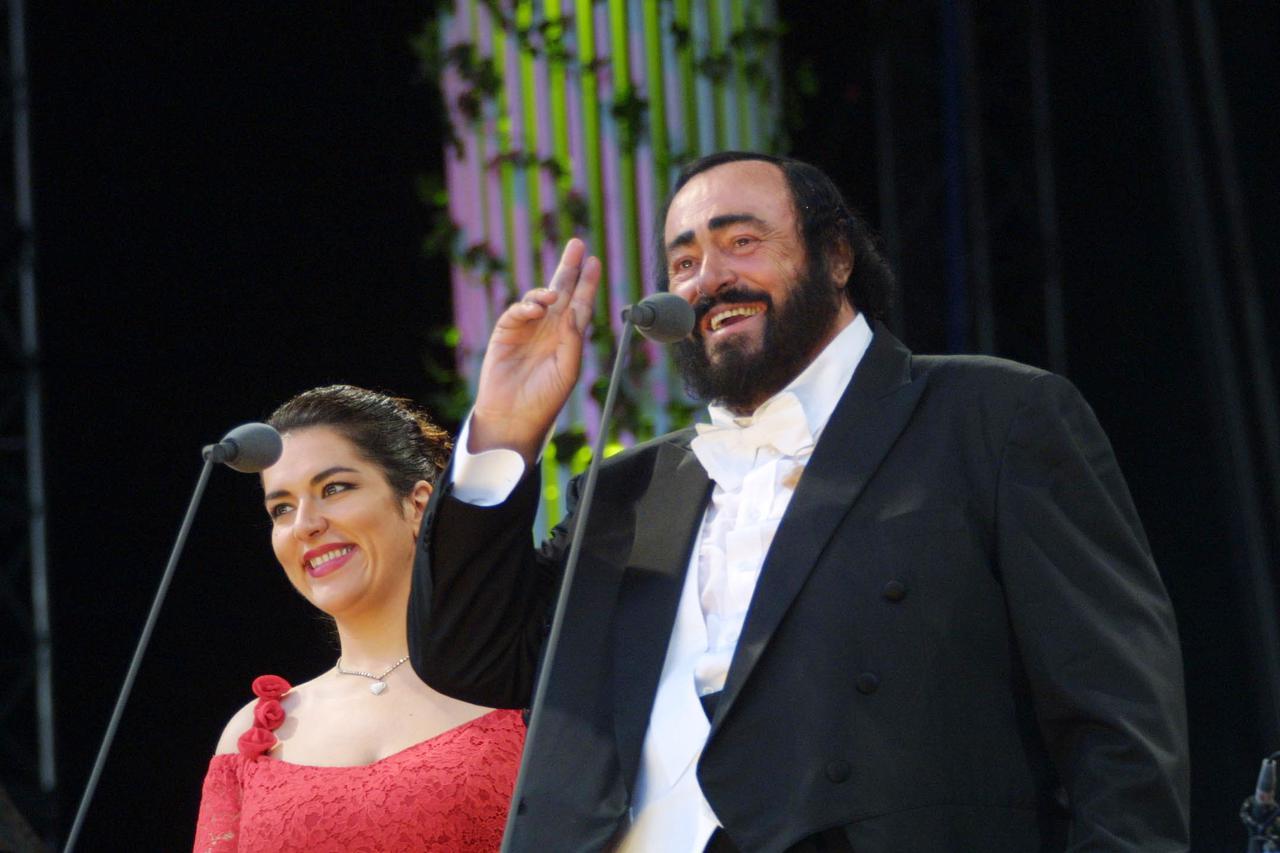 UK: Luciano Pavarotti i Deep Purple 