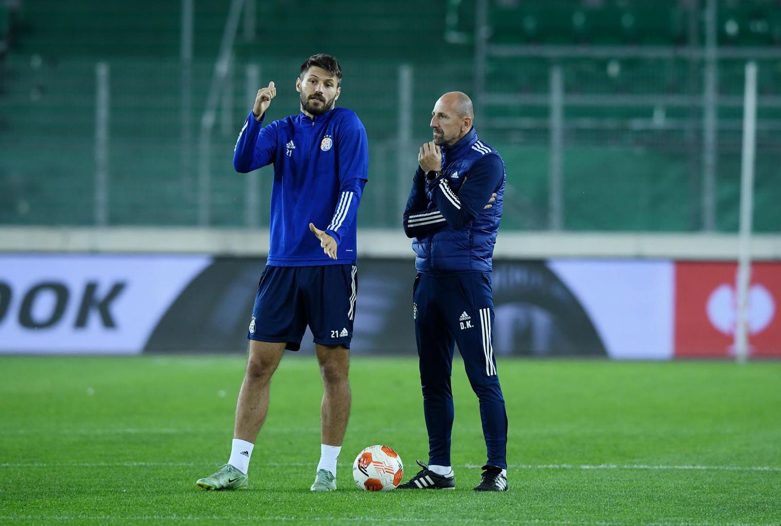 8. Mnogo je priča tijekom godina bilo o njegovom sudjelovanju u smjenama trenera. Koliko su takve prakse pogubne, sudjelovao Petković u konkretnoj smjeni ili ne, Dinamo se podsjetio prošle sezone. Istaknuti primjer je smjena Damira Krznara.