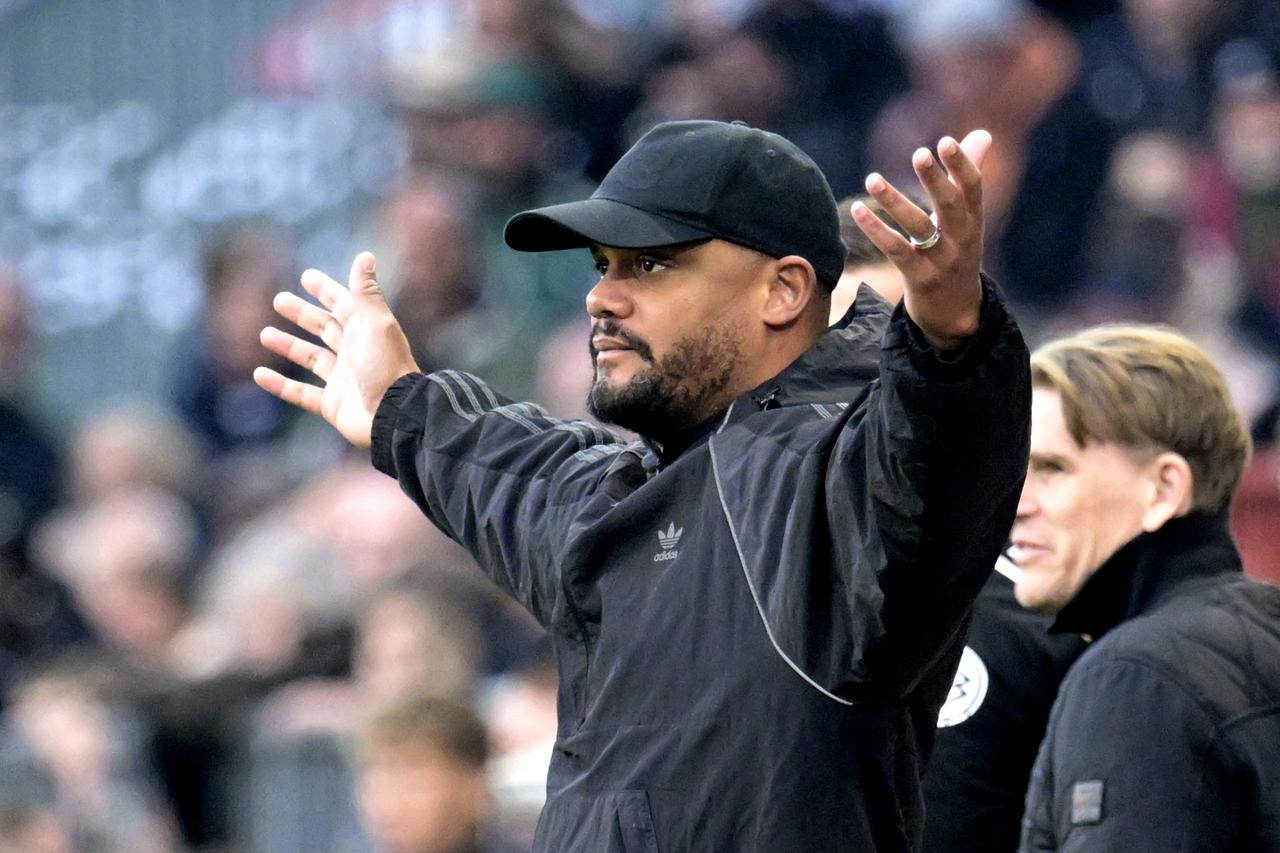 Bundesliga - St. Pauli v Bayern Munich