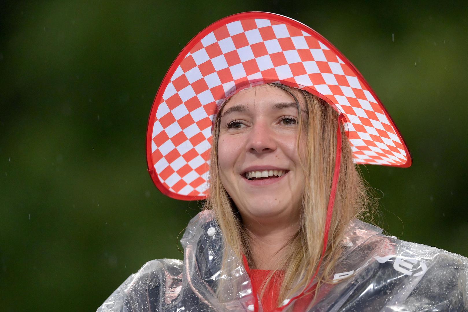 No, ni loše vrijeme nije zaustavilo hrvatske navijače u navijanju