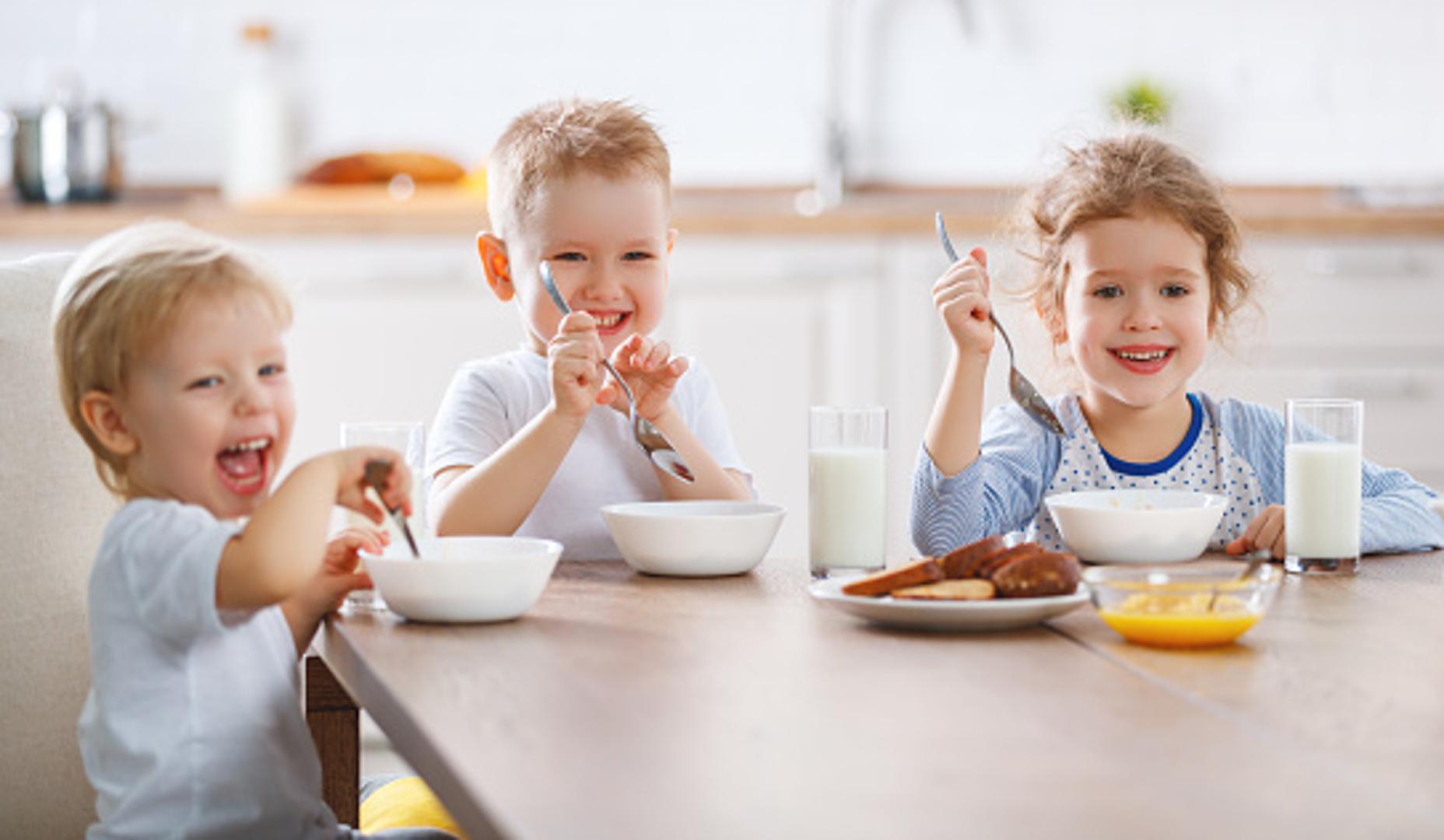 Svaki roditelj želi da djeca jedu zdravu hranu, no to je katkada "nemoguća misija". Zelena juha, povrće, riba i slične namirnice, djeci nisu omiljena hrana.
