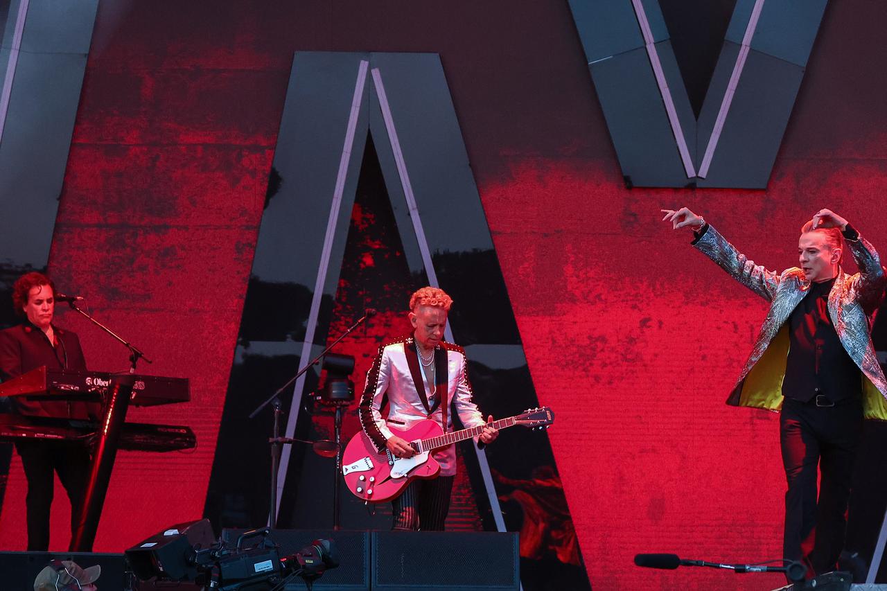 Depeche Mode - Memento Mori Tour 2023