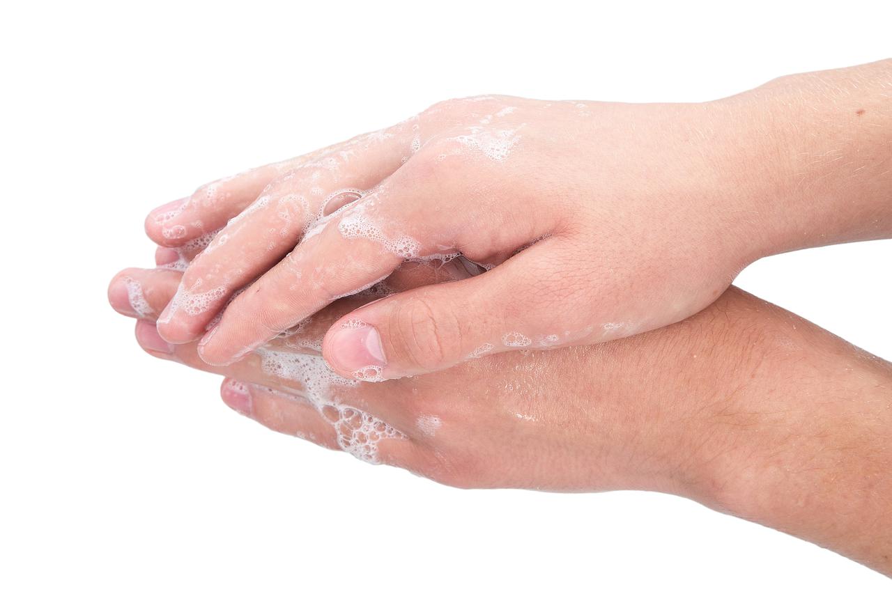 Pranje ruku teku?im sapunom