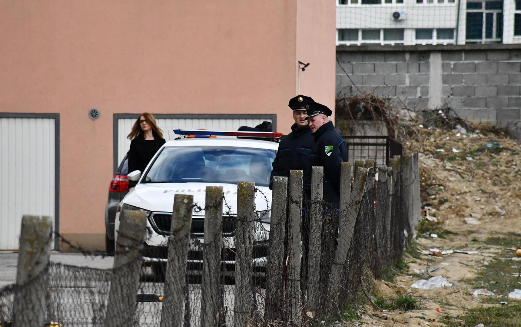 13.02.2025., Kalesija - Dvostruko ubojstvo u obiteljskom stanu u Kalesiji. Muskarac ubio suprugu (37) i sina (13). Photo: Ivica Galovic/PIXSELL