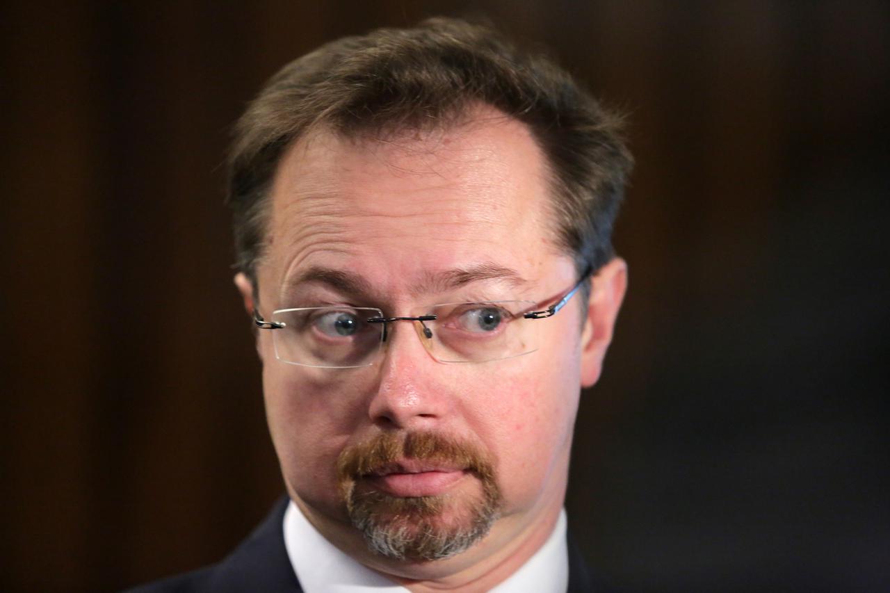 12.02.2015., Zagreb - Na Medicinskom fakultetu Sveucilista u Zagrebu odrzan je okrugli stol na temu unapredjenja lijecenja onkoloskih bolesnika Ucinimo svi sve. Ministar Sinisa Varga. Photo: Grgur Zucko/PIXSELL