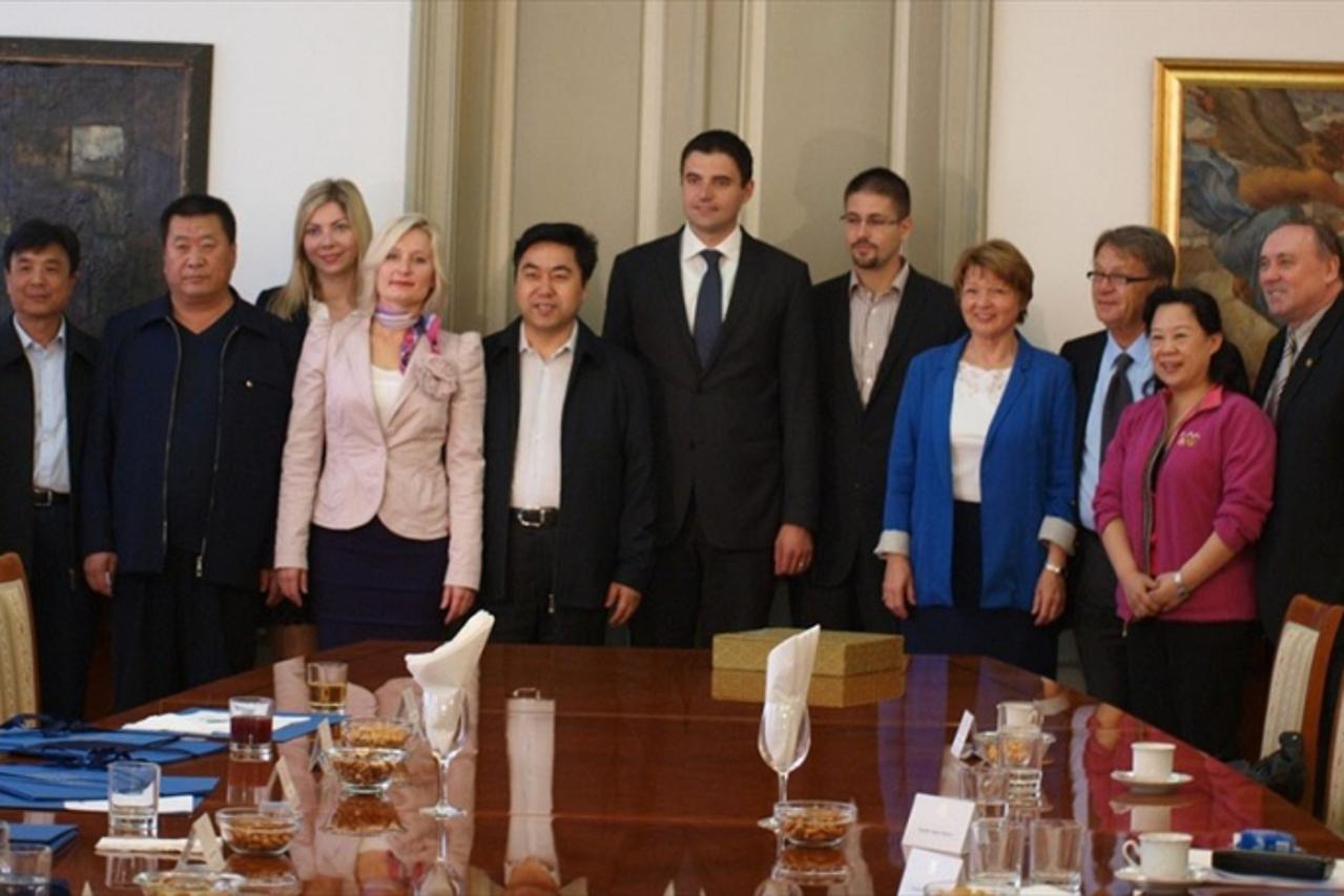 'bernardic_nnn_gra_280912'