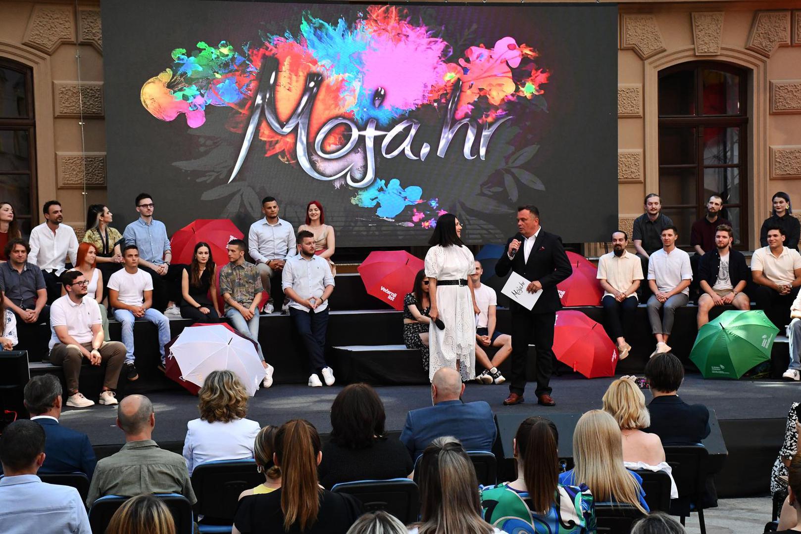 24.06.2022., Vinkovci - Zavrsna svecanost projekta Vecernjeg lista Moja.hr. Daniela Trbovic, Dusko Curlic Photo: Ivica Galovic/PIXSELL