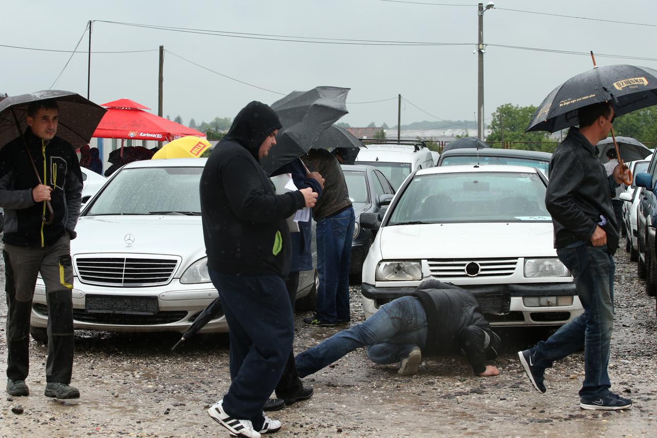 22.05.2015., Zagreb - Sveti Ivan Zelina, spremiste TRCZ-a, sluzbena vozila drzavnih sluzbi, policije, poste, Vlade, Sabora koja ce biti ponudjena na javnoj drazbi. Photo: Robert Anic/PIXSELL