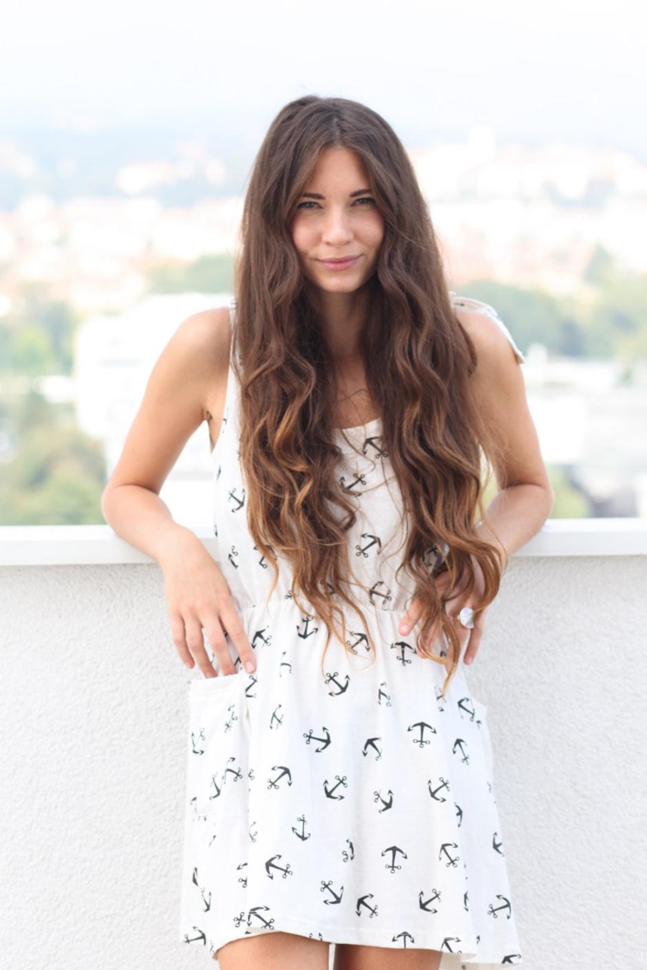 sara Renar