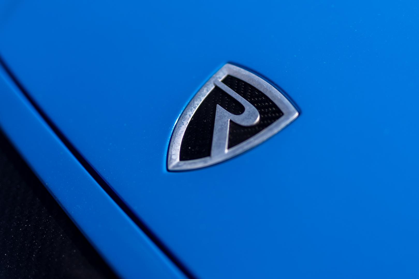 - Okupljanje Nevera na prvom Trailblazers Touru važan je trenutak za nas. Kada smo započeli našu misiju, bilo je gotovo nemoguće zamisliti hiperautomobil s ovakvim performansama. Vidjeti odabranih deset Neveri na okupu – i ostale s kupcima diljem svijeta – svaka od njih predstavlja hrvatsku, ali i međunarodnu inovaciju našeg tima u Bugatti Rimcu i Rimac Technologyju. Upravo zato nam je bilo važno da se prva ovakva turneja održi u Hrvatskoj. Počevši iz Zagreba i prolazeći kroz zemlju, želimo našim vlasnicima pokazati ono najbolje što Hrvatska nudi – od inovacija do prekrasnih krajolika i nezaboravnih doživljaja - rekao je Mate Rimac.