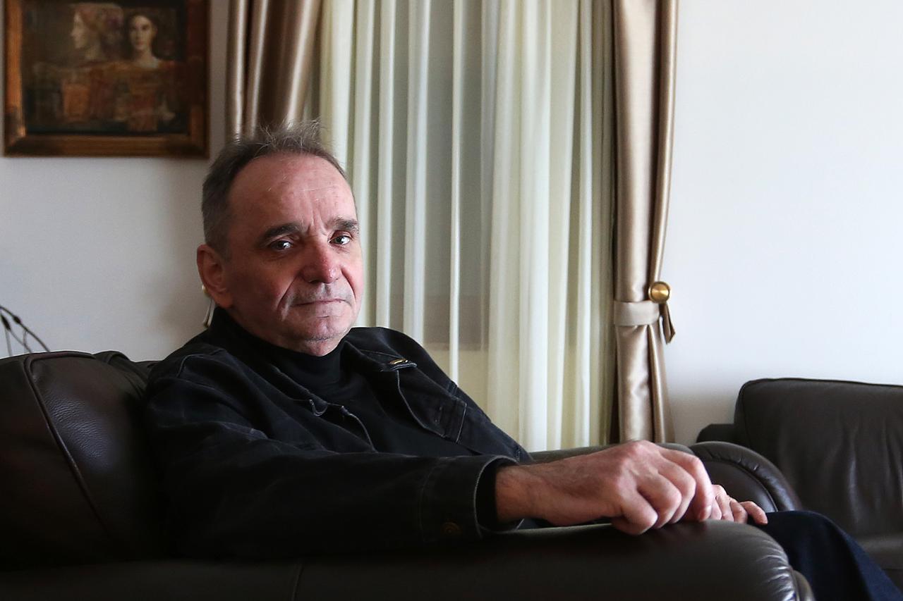 23.01.2015., Drinovci, Bosna i Hercegovina - Branimir Glavas, optuzen za ratni zlocin, pusten je iz mostarskog zatvora a vrijeme provodi na slobodi u selu Drinovci nedaleko od granice BiH s Hrvatskom. Branimir Glavas u svojoj kuci.  Photo: Marko Mrkonjic/