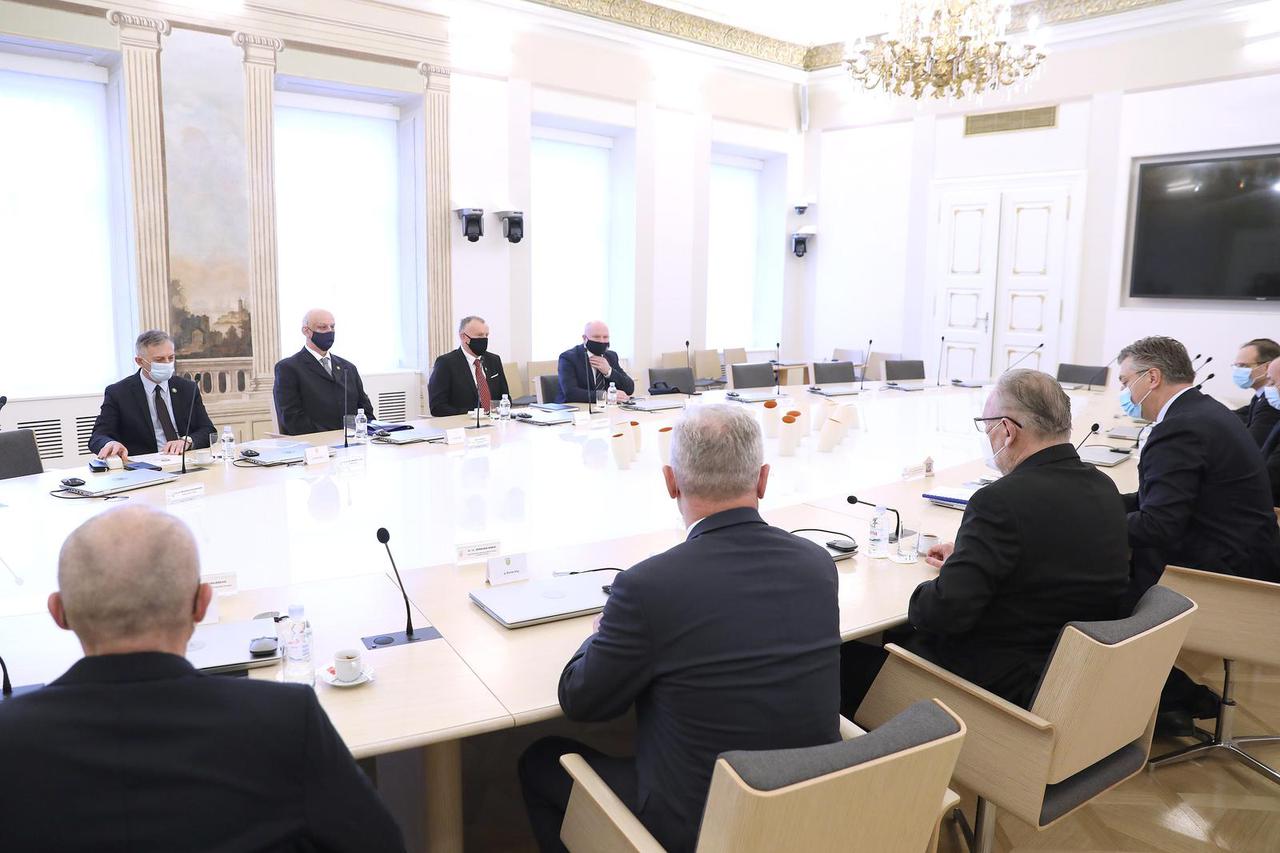 Predsjednik Vlade Andrej Plenković primio je predstavnike Hrvatskog generalskog zbora