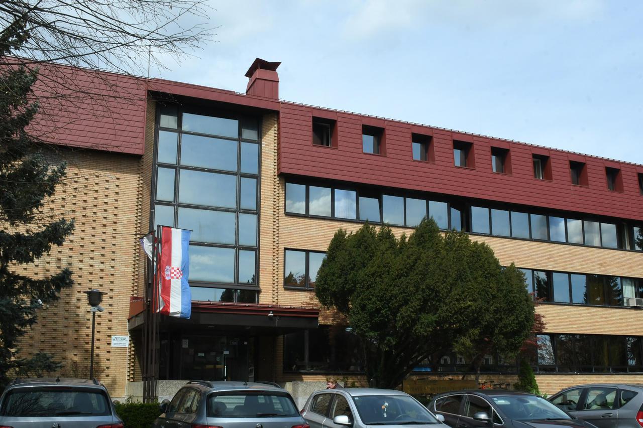 Sisak: Zgrada Hrvatskih šuma d.o.o. - Uprave šuma Sisak