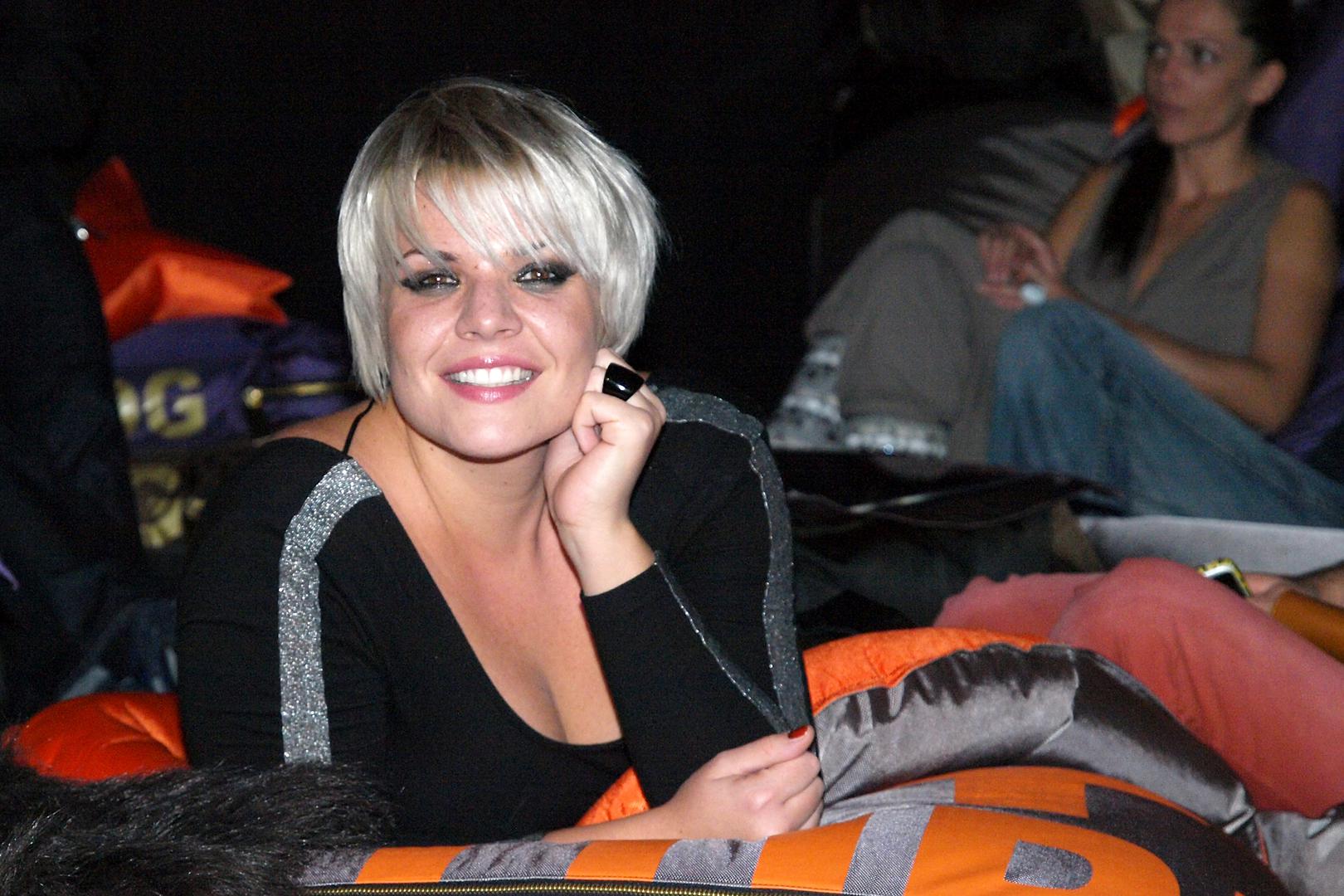 Prisjetila se i kako se njezin izgled često više komentirao od same glazbe: „Znaš, ako napišeš ‘Martina je izdala ‘Zašto mi ne daš da te volim’’ ili ‘Martina je smršavjela 50 kilograma’, što ćeš otvoriti? Naravno, ono o kilogramima. I ja sama kliknem i kažem: ‘Bože, stvarno sam smršavjela, da vidim…’ Uvijek je težina bila važnija od mog pjevanja“, ispričala je Martina.