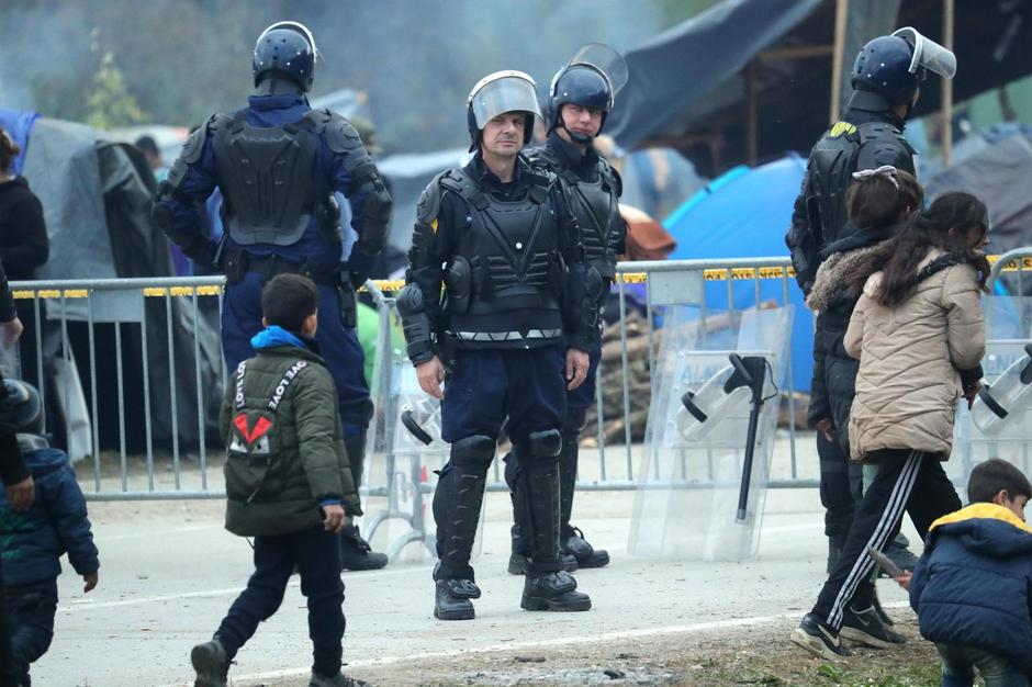 Migranti na graničnom prijelazu Maljevac