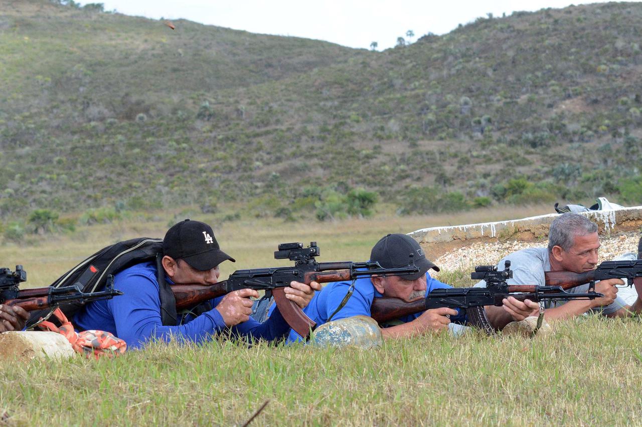 Military exercises take place in Cuba