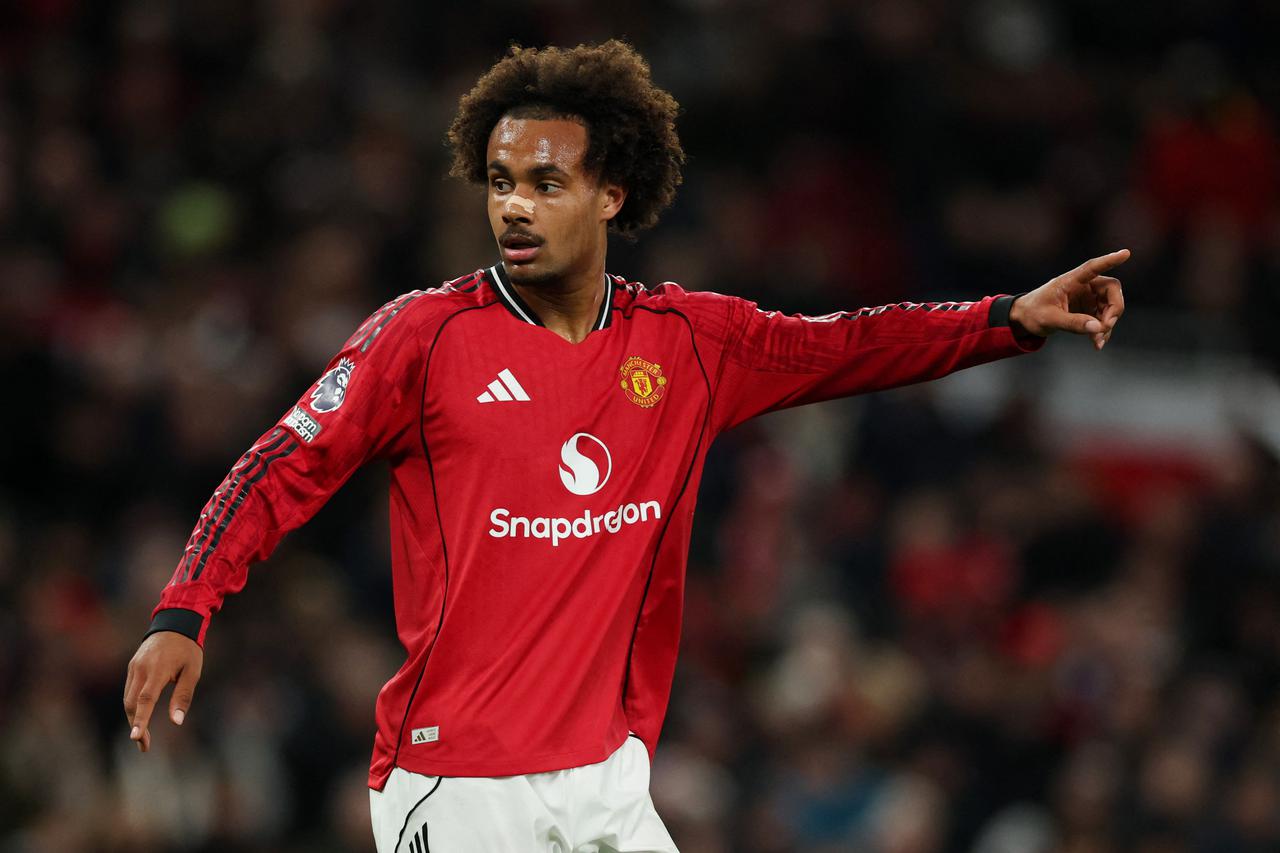 Premier League - Manchester United v Brighton & Hove Albion