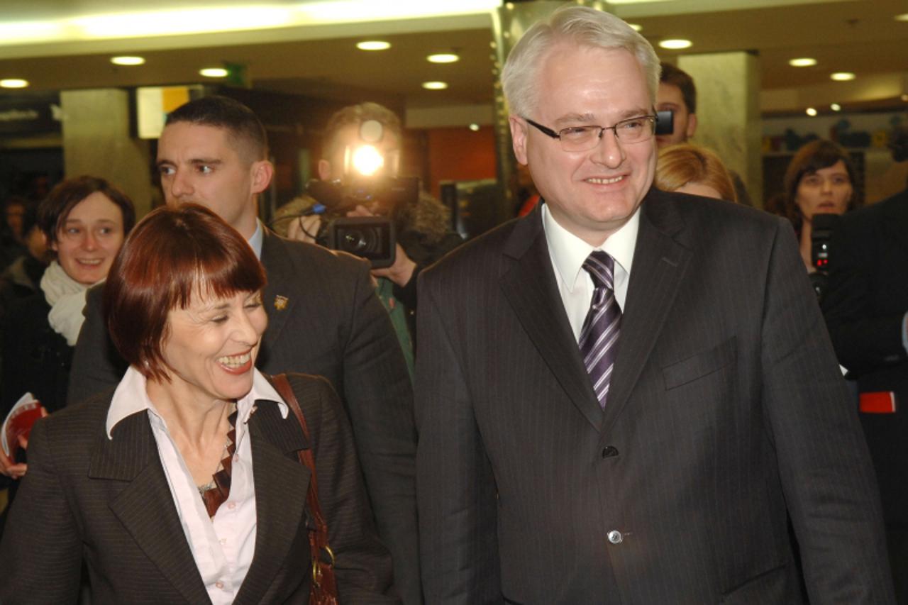 'za gradsku,28.02.10. otvorenje sestog festivala dokumentarnog filma-zagrebdox-ivo josipovic i zrinka vrabec mojzes Photo: Davor Visnjic/PIXSELL'