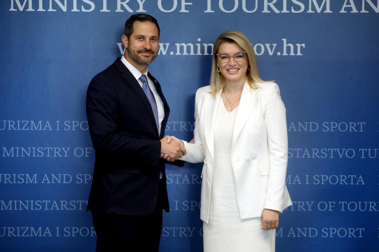 Zagreb: Tonči Glavina preuzeo je Ministarstvo turizma i sporta