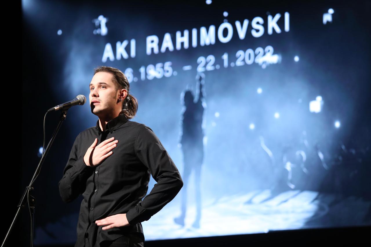 Zagreb: Održana je komemoracija u čast iznenada preminulom Akiju Rahimovskom