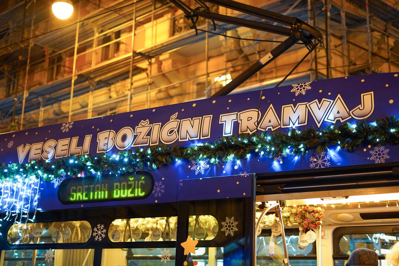 ZET-ov božićni tramvaj u Zagrebu