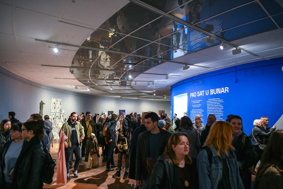 Svečano otvoren 37. salon mladih