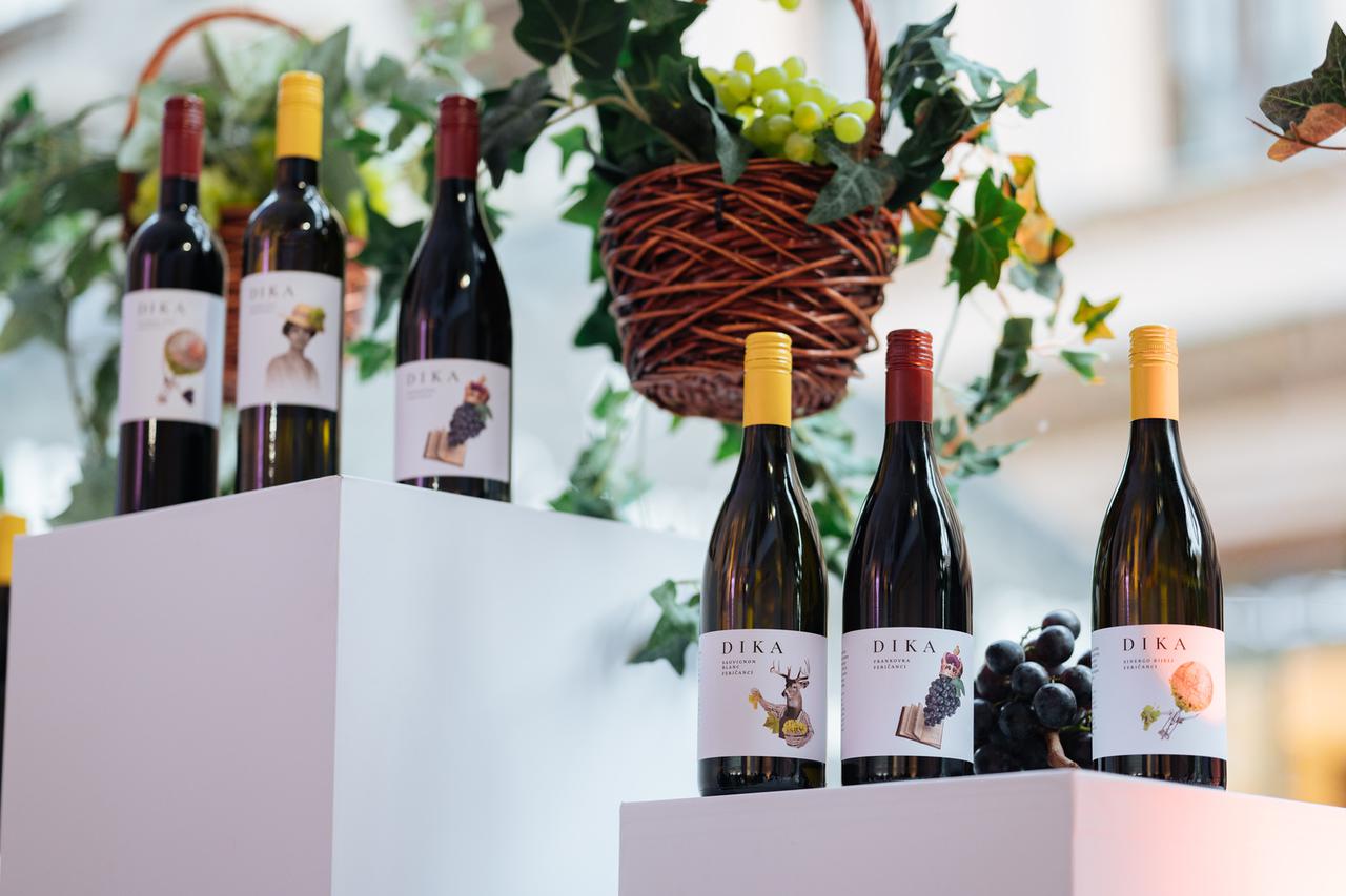 DIKA vina