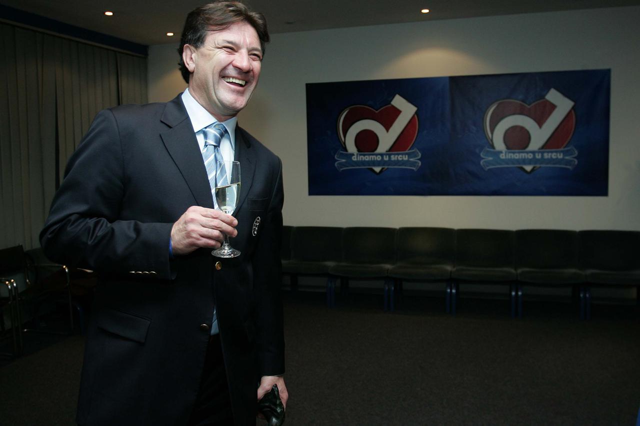 ARHIVA - Dinamo objavio da još ne prodaje Luku Modrića, 29.12.2008.