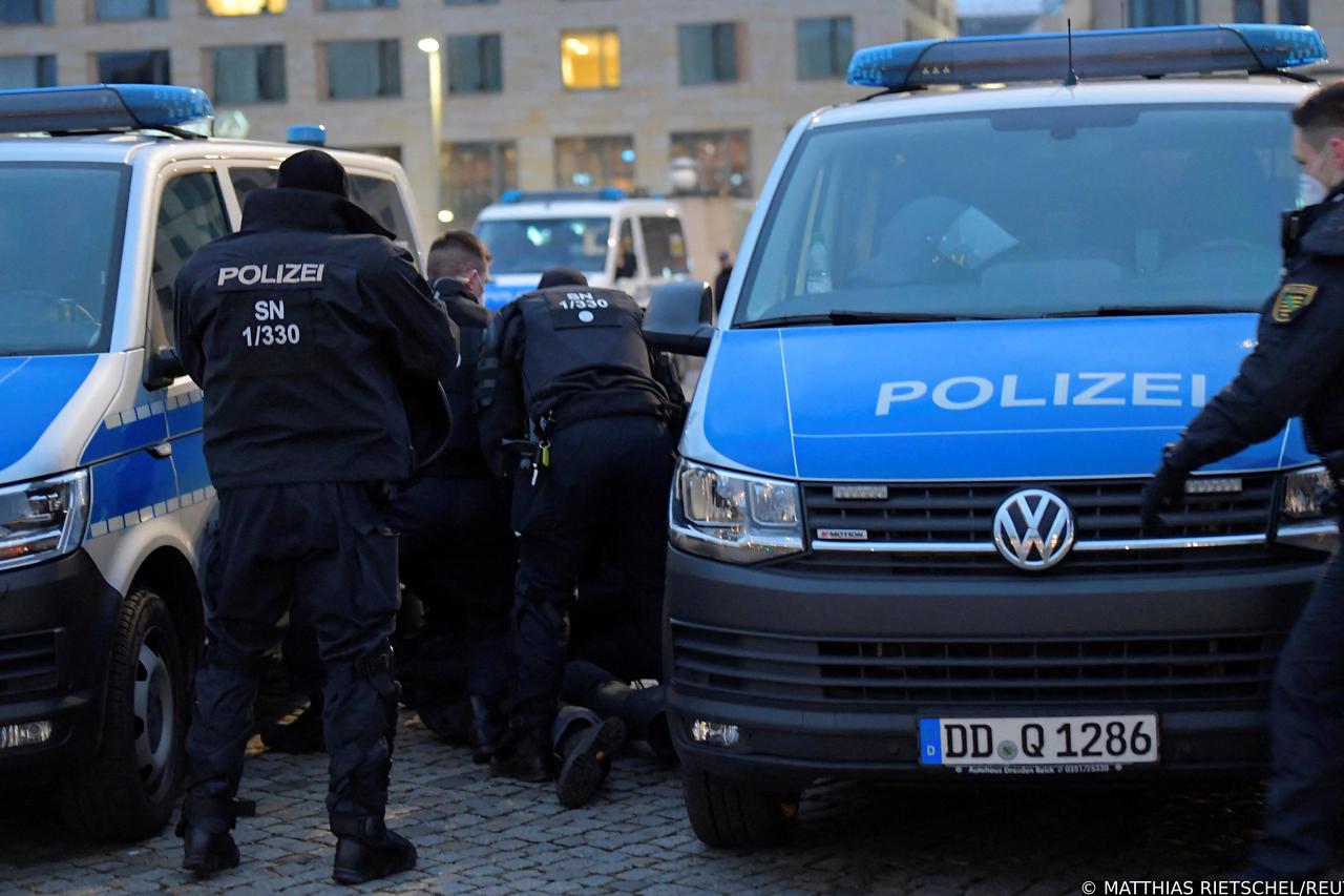 Protest against government measures to curb the spread of COVID-19, in Dresden