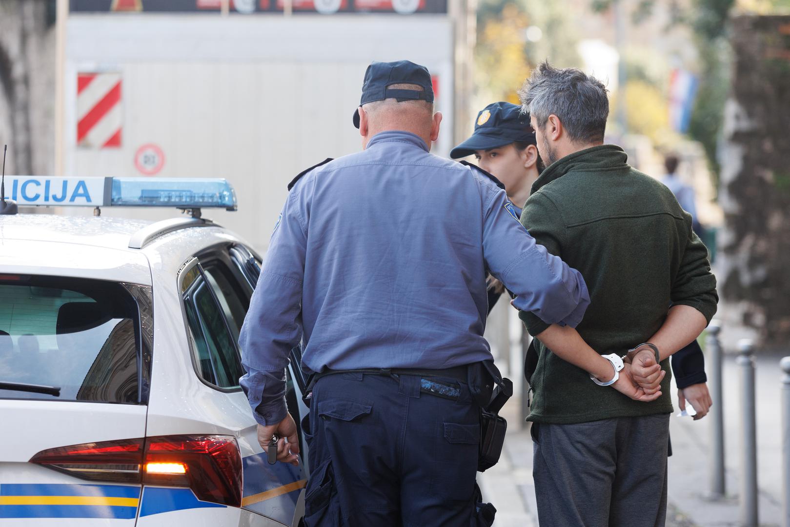 15.11.2023., Rijeka - Policija privodi Eugena Travalju, optuzenog za trgovanje kriptovalutama, tj. prevare stotina investitora koji su ukupno ulozili desetke milijuna eura.  Photo: Nel Pavletic/PIXSELL