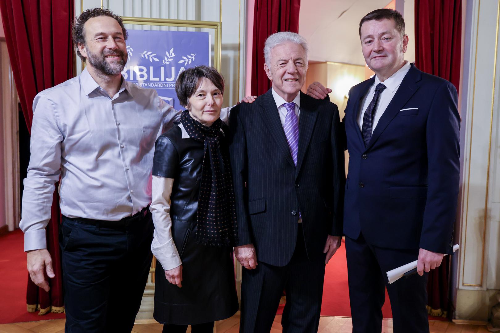 Prijevod je oblikovan tako da bude vjeran izvorniku, a istovremeno pristupačan suvremenom čitatelju