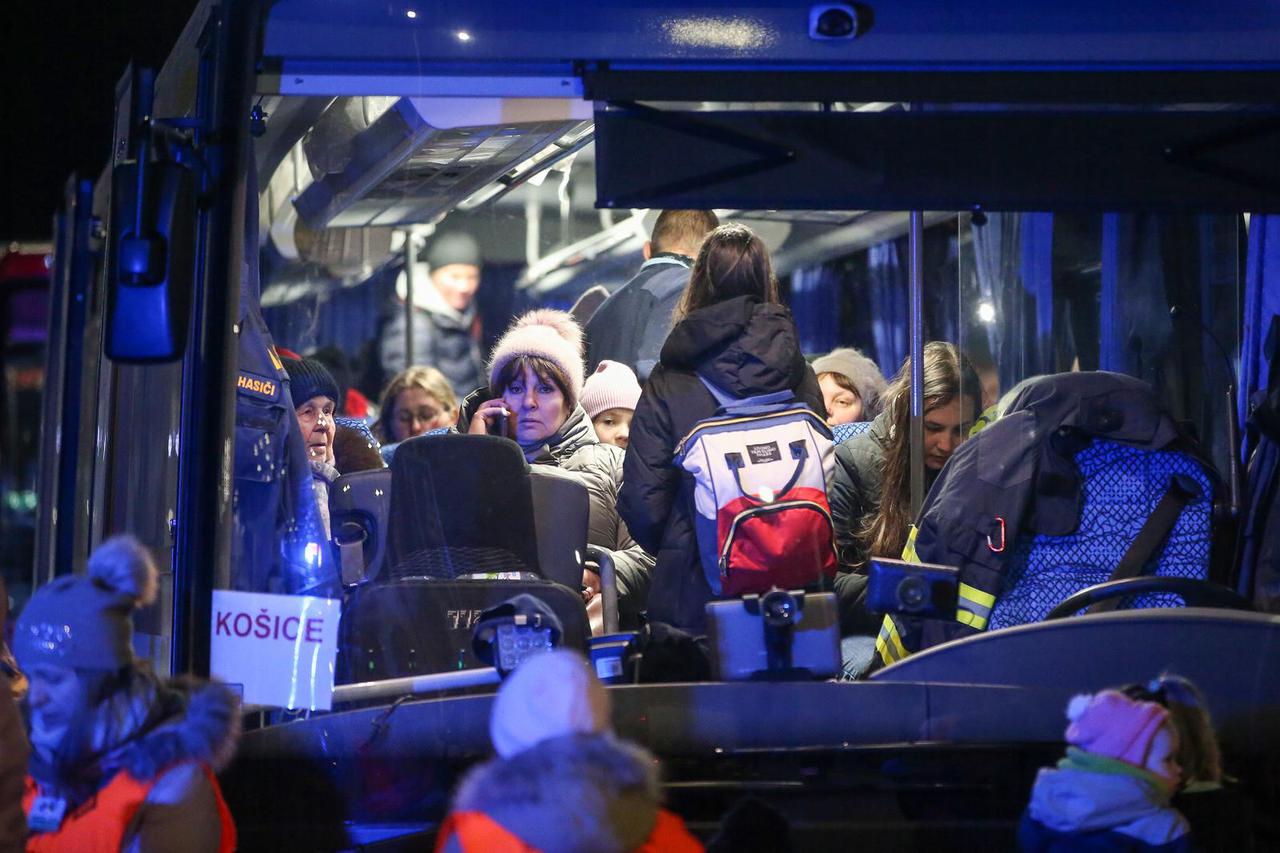 Granični prijelaz između Slovačke i Ukrajine na koji pristiže veliki broj izbjeglica