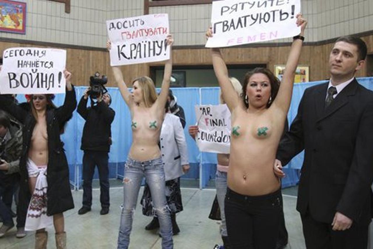 Topless izbori