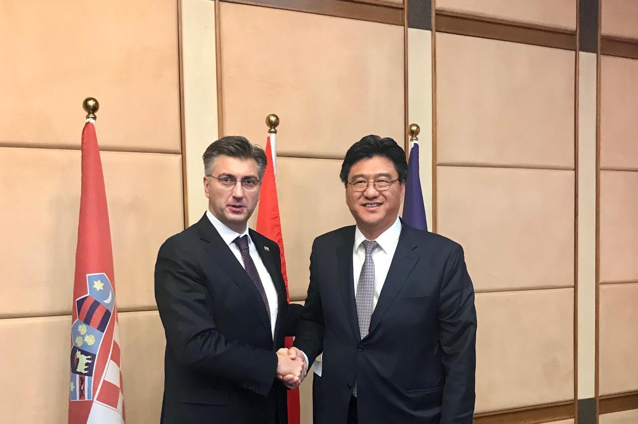 Andrej Plenković i Li Keqiang u Kini