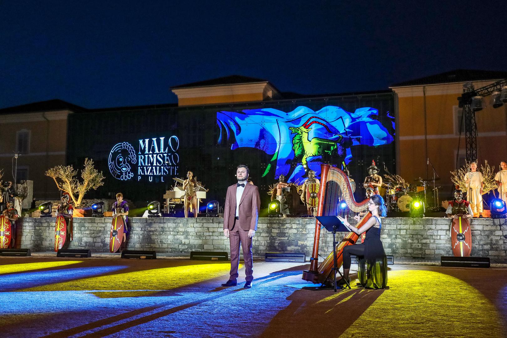 05.05.2023..,Pula -Svečano otvoreno Malo rimsko kazaliste, jedan je to od najvecih projekata u kulturi u posljednjih dvadesetak godina vrijednog vise od tri milijuna eura. Svecanost otvorenja pratio je glazbeno-scenski program u reziji Kresimira Dolencica i Aleksandra Svabica. Riječ je o projektu koji je sufinanciralo Ministarstvo kulture i medija s 1,6 milijuna eura, 1,1 milijuna eura osigurano je kroz fondove Europske unije (SAFU odnosno MRRFEU), dok je ostatak sredstava osigurao Arheoloski muzej Istre. Photo: Srecko Niketic/PIXSELL