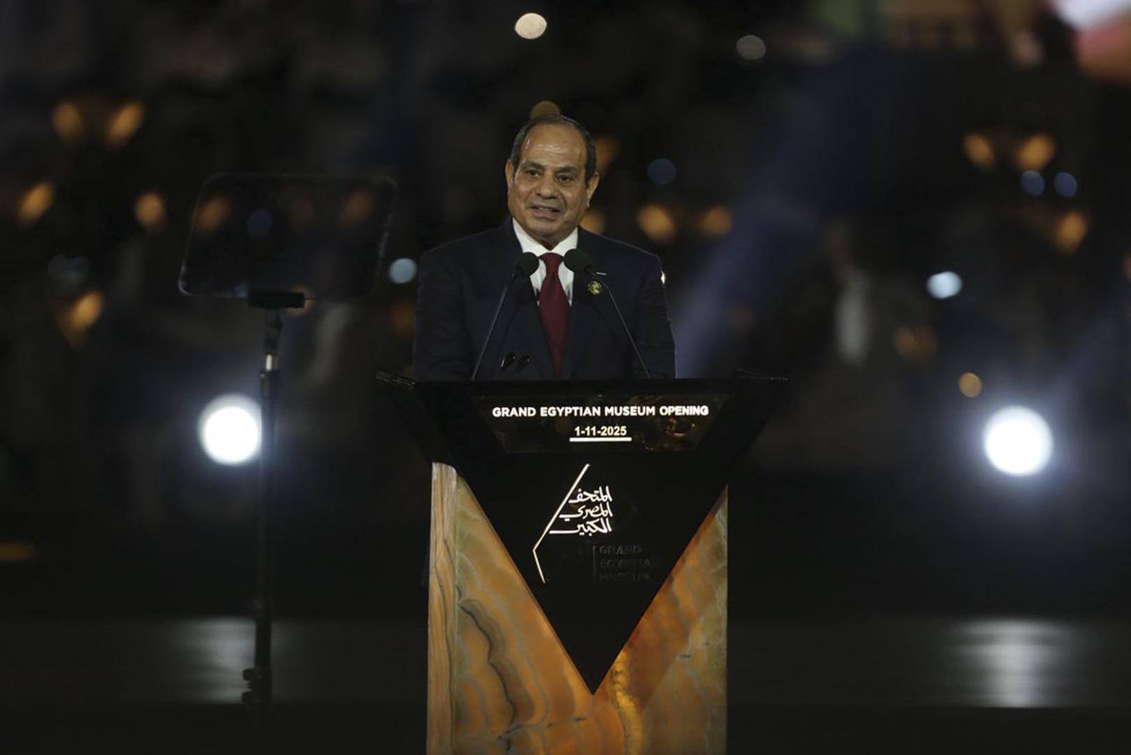 Na ulazu u muzej sve uzvanike dočekao je egipatski predsjednik Abdel Fattah el-Sisi 