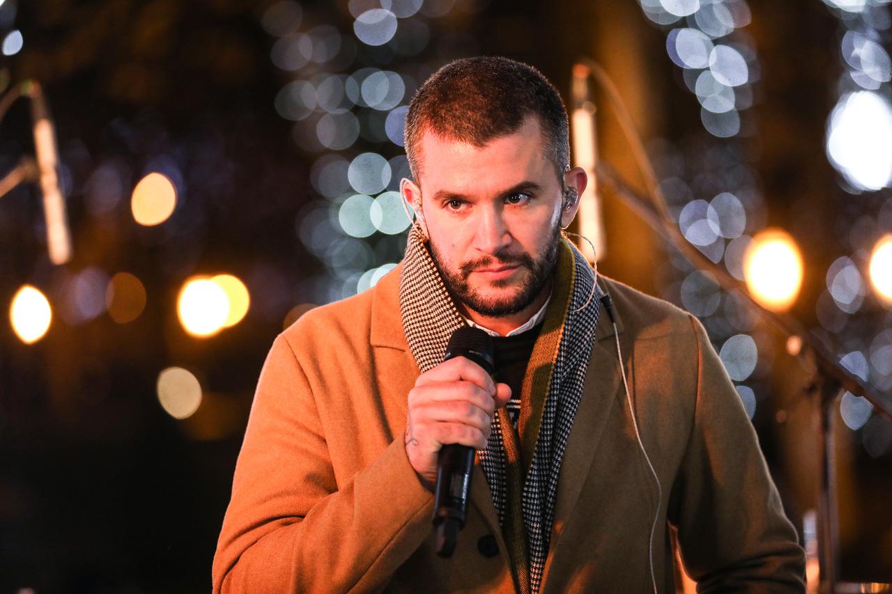 Zagreb: Damir Kedžo nastupio u sklopu Adventa na Zrinjevcu 2021.