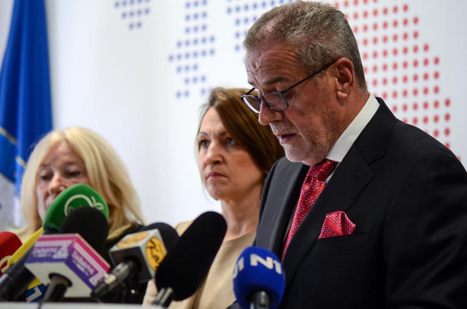 Milan Bandić dao podršku Kolindi Grabar-Kitarović