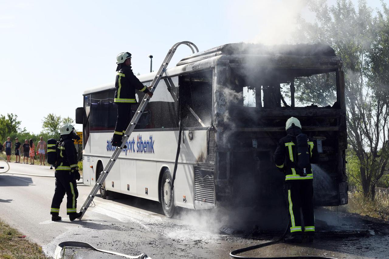 Danilo Biranj: Izbio požar na autobusu Autotransporta Šibenik