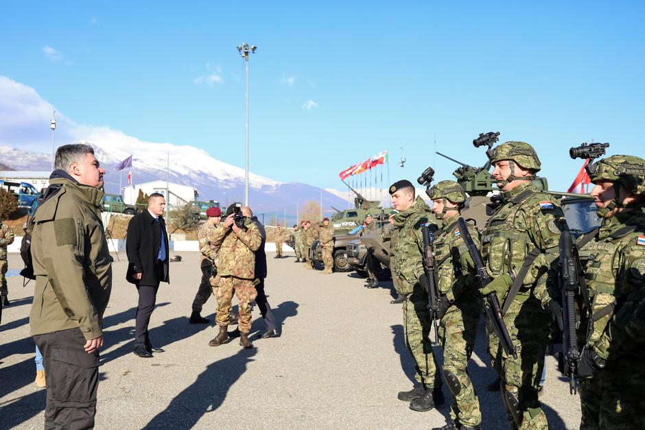 Milanović stigao u posjetu hrvatskim vojnicima na Kosovu