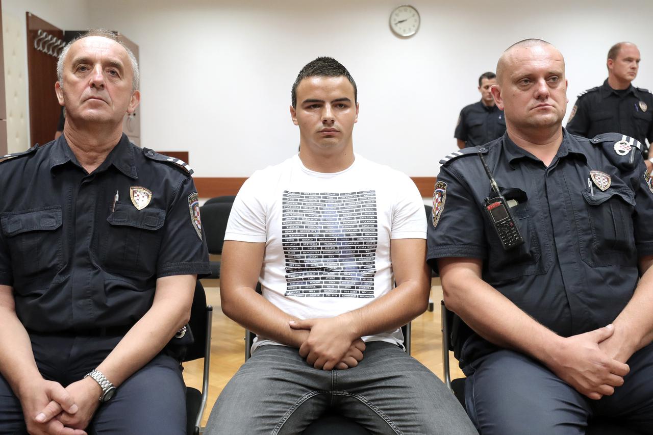 Suđenje Komšiću i trojici prijatelja za premlaćivanje Kristine Krupljan