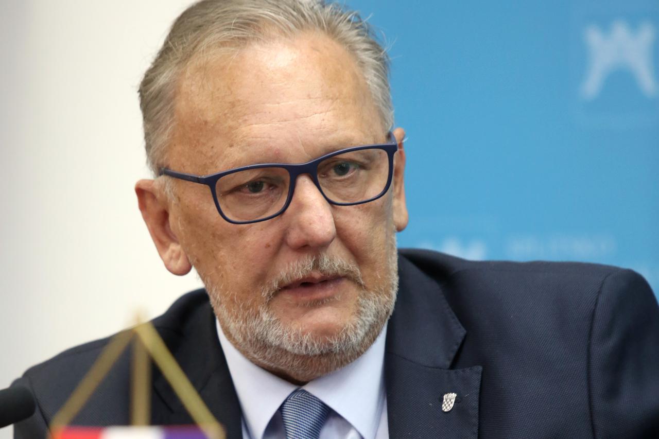Ministar Božinović