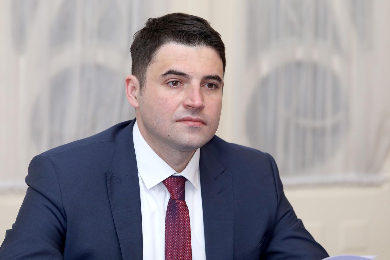 Davor Bernardić