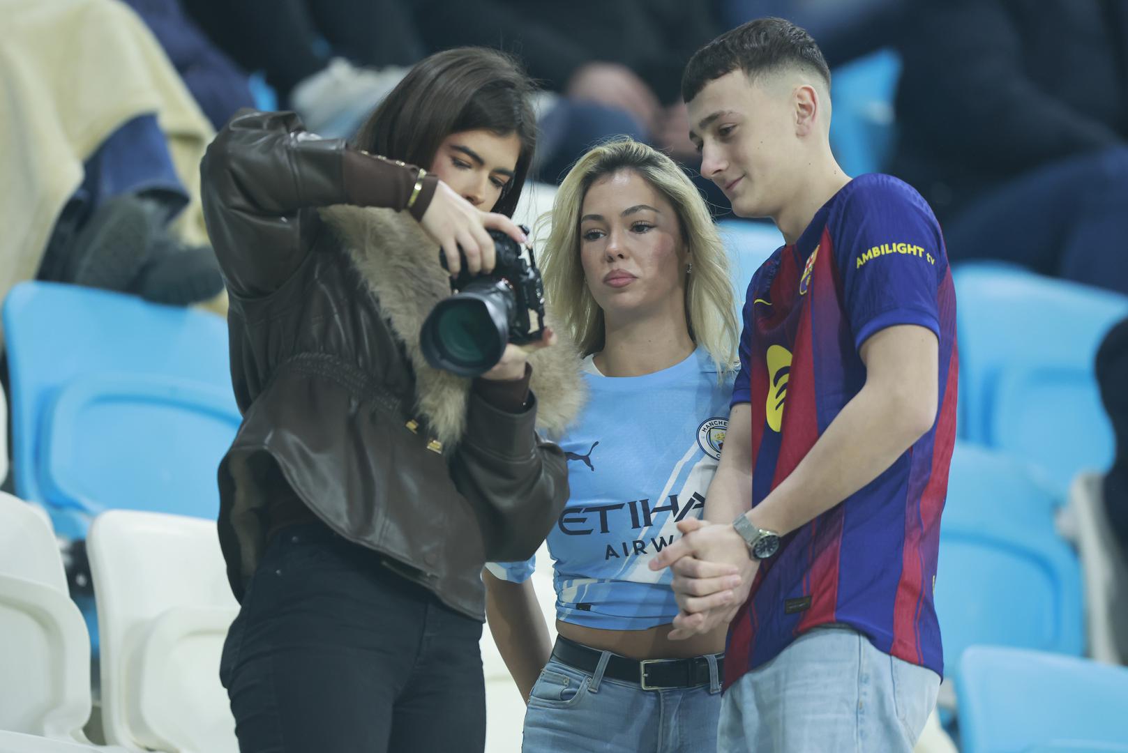 Nova, peta sezona showa snima se na Kreti, a pred djevojkama je dvostruki izazov jer će se za njihovu naklonost boriti čak dva neženje: 26-godišnji rukometaš Karlo Godec i 29-godišnji model Petar Rašić. Lara u show, kako kaže, ulazi otvorenog srca s ciljem da pronađe partnera koji dijeli njezine interese, a čini se da joj samopouzdanja za osvajanje jednog od njih ne nedostaje.