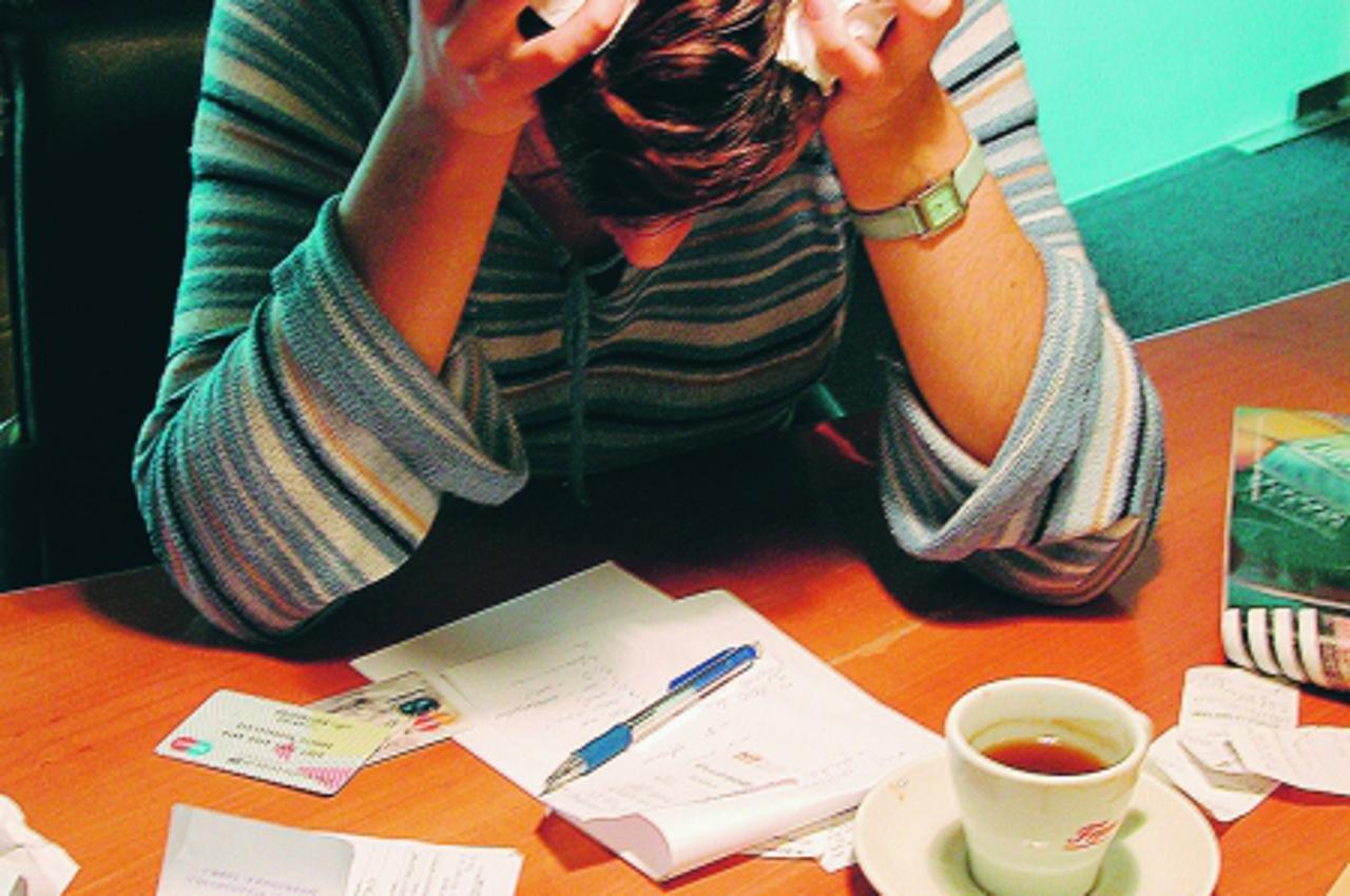 'poslovni prilog......zagreb.....16.11.2002. racuni,  racuni snimio renato  brandjolica'